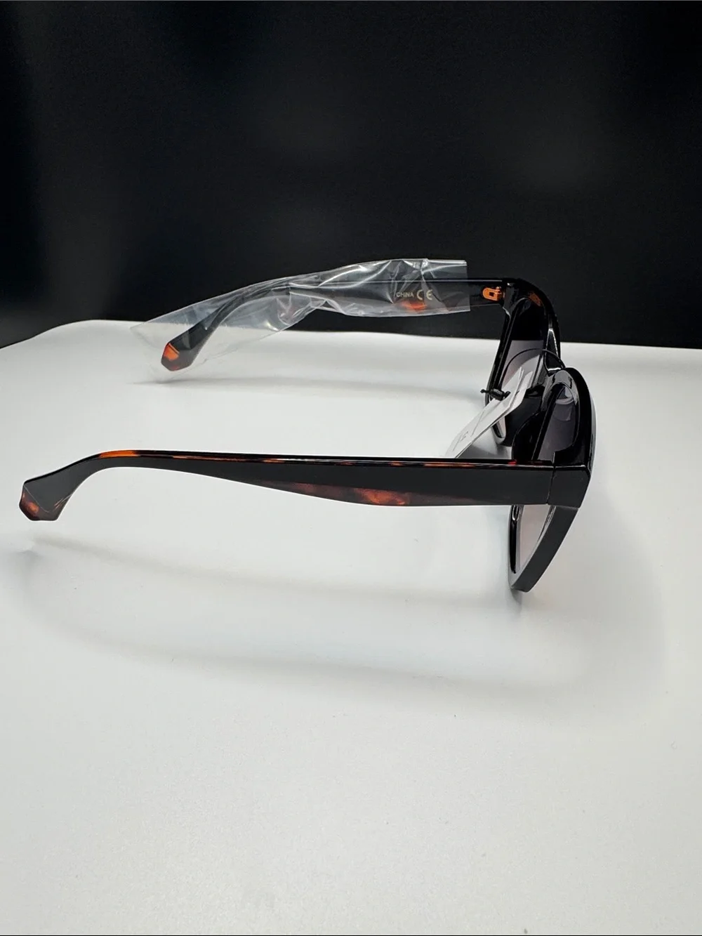 Classic Black Gradient Lens Women's Sunglasses (3-7)